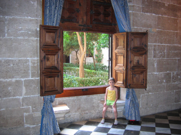 Image 52 of 71  -  113 kB