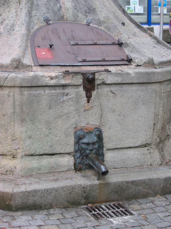 Image 1 of 30  -  115 kB