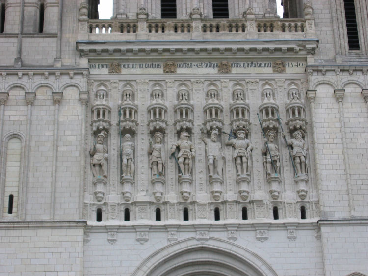 Image 3 of 30  -  98 kB