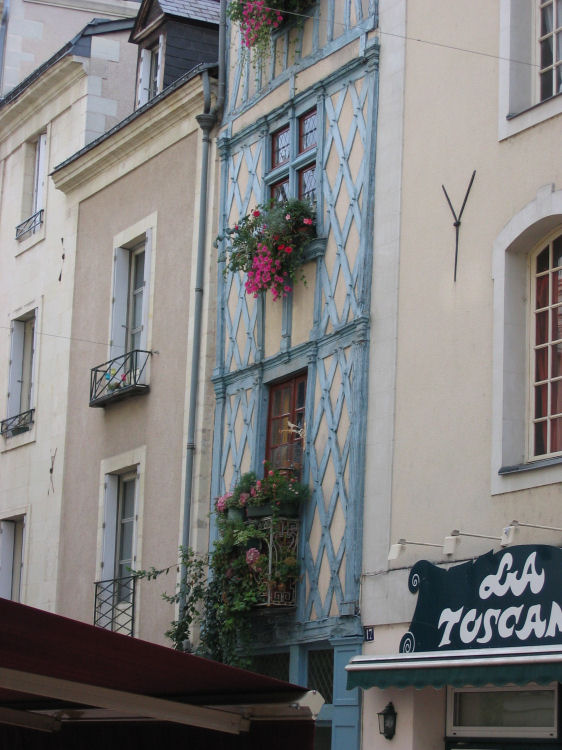 Image 15 of 30  -  99 kB