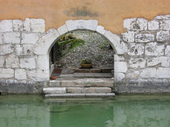 Image 26 of 31  -  89 kB