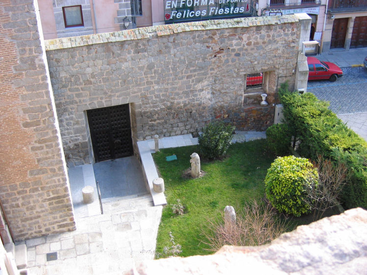 Image 17 of 20  -  131 kB