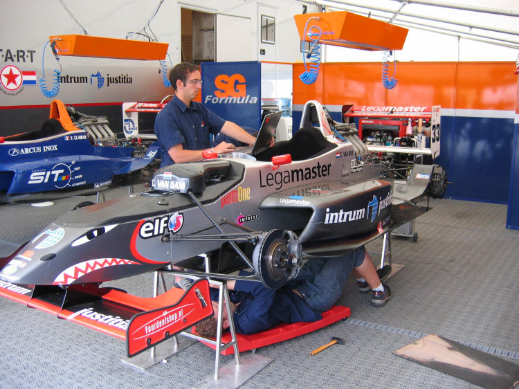 Image 2 of 37  -  133 kB