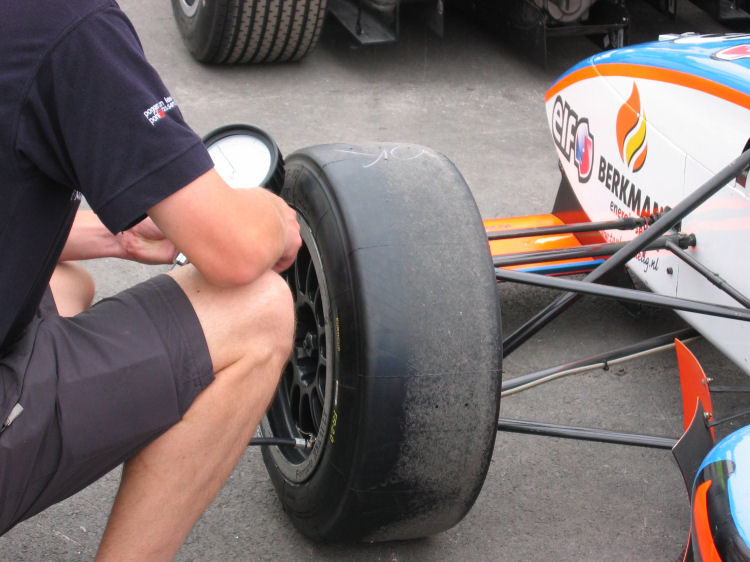 Image 12 of 37  -  87 kB