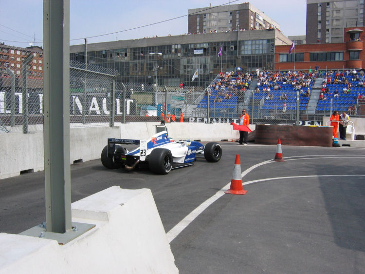 Image 27 of 37  -  102 kB