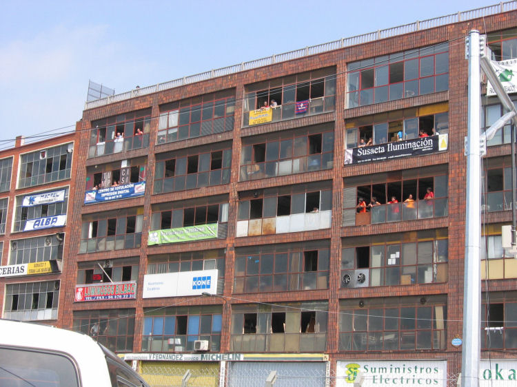 Image 37 of 37  -  127 kB