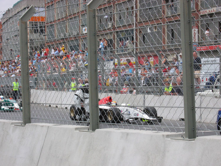 Image 1 of 20  -  140 kB