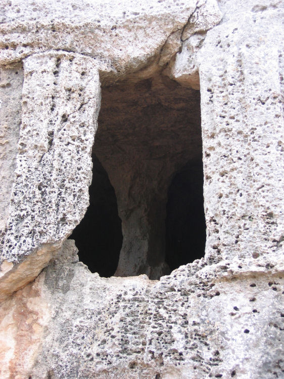 Image 93 of 110  -  145 kB