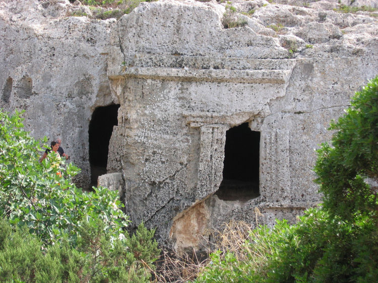 Image 102 of 110  -  168 kB