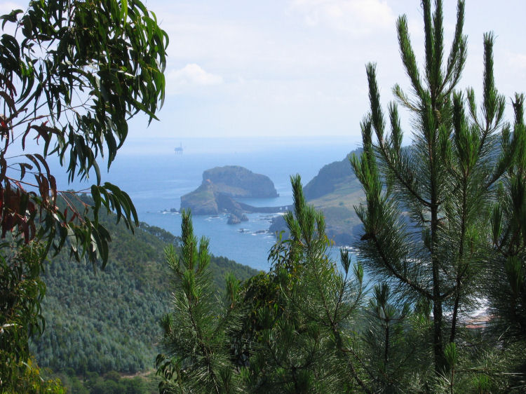 Image 2 of 27  -  137 kB