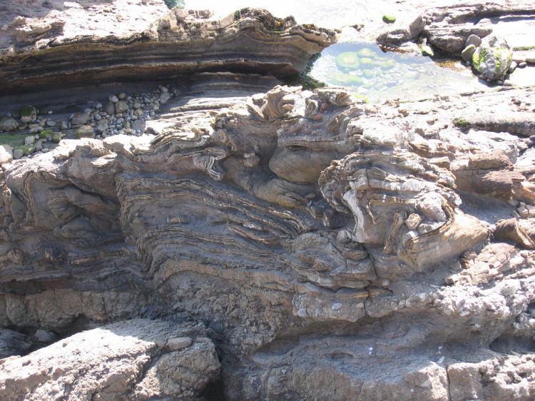 Image 16 of 27  -  140 kB